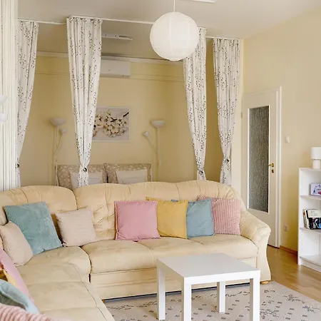 Panorama דירה Cegléd